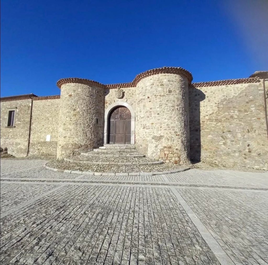 Irpinia Express fa tappa a Morra De Sanctis: una domenica tra storia, sapori e paesaggi d’autunno