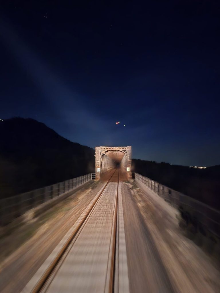 Irpinia Express fa tappa a Morra De Sanctis: una domenica tra storia, sapori e paesaggi d’autunno