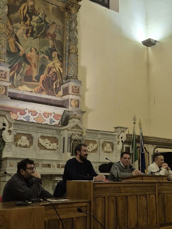 Bagnoli Irpino, confronto costruttivo tra Comune e Consorzio Turistico Bagnoli–Laceno: “Collaborazione” è la parola chiave Bagnoli Irpino, confronto costruttivo tra Comune e Consorzio Turistico Bagnoli–Laceno: “Collaborazione” è la parola chiave