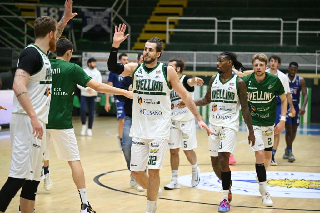 Avellino Monstre: Fortitudo travolta, il Pala DelMauro esplode