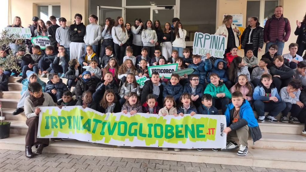 Il Pino Irpino 2025: la XII edizione parte da Monteforte. La carovana attraversa i 118 comuni dell’Irpinia