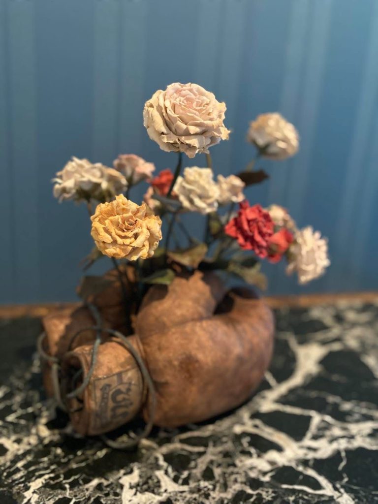 Il museo Capodimonte inaugura “Metamorfosi”: il viaggio visionario di Bertozzi & Casoni tra porcellane, storia e contemporaneità.(foto)