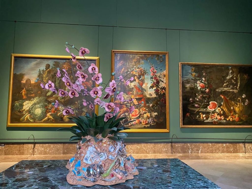 Il museo Capodimonte inaugura “Metamorfosi”: il viaggio visionario di Bertozzi & Casoni tra porcellane, storia e contemporaneità.(foto)