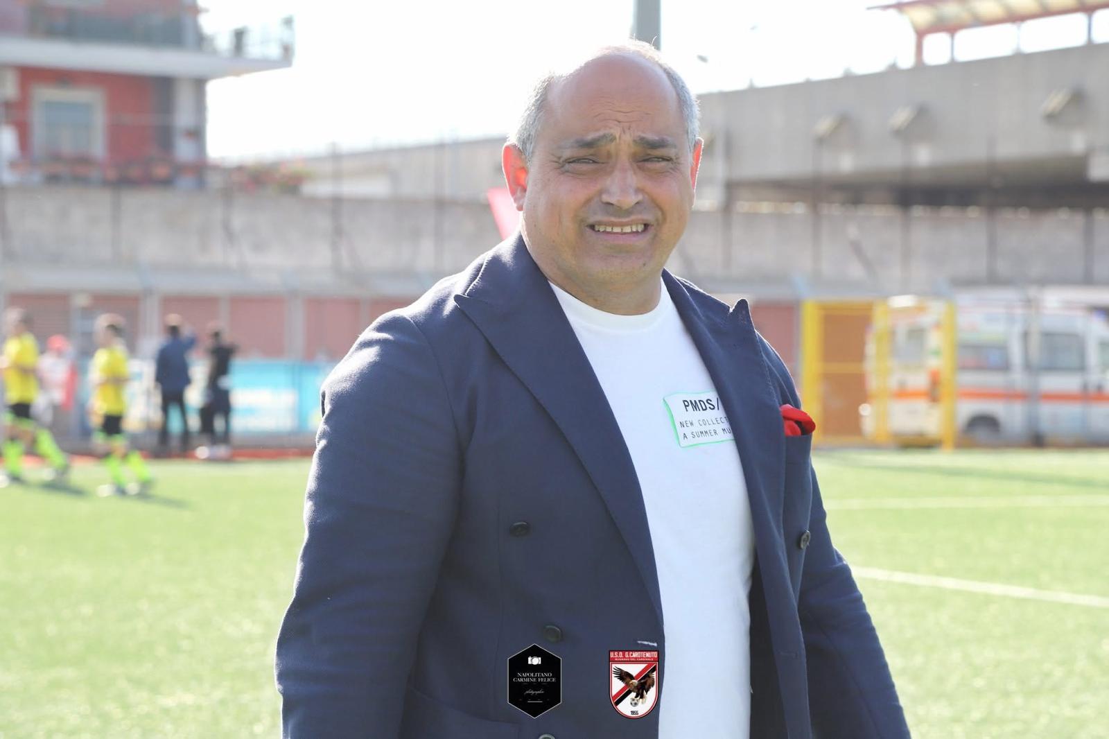 Palloni di cuoio e calciatori di una volta : Diciassettesima puntata – Filomeno De Lucia, il gioiellino di Mugnano: talento, cadute e rinascite (Foto) Palloni di cuoio e calciatori di una volta : Diciassettesima puntata – Filomeno De Lucia, il gioiellino di Mugnano: talento, cadute e rinascite (Foto)