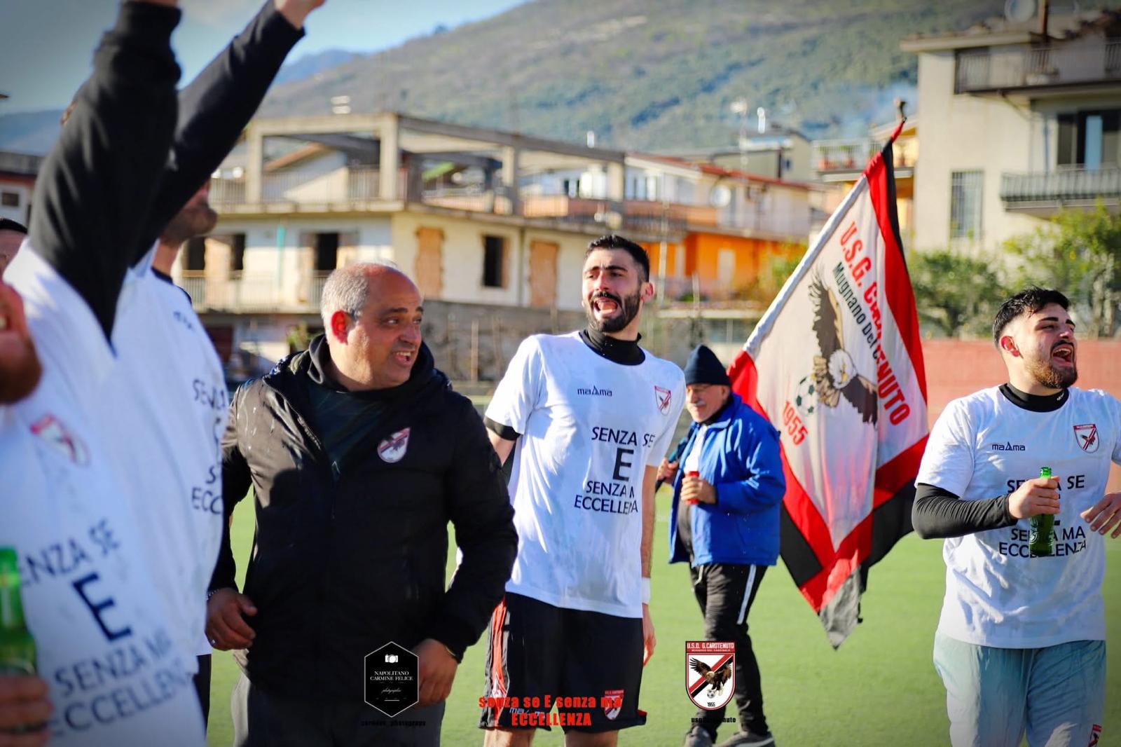 Palloni di cuoio e calciatori di una volta : Diciassettesima puntata – Filomeno De Lucia, il gioiellino di Mugnano: talento, cadute e rinascite (Foto) Palloni di cuoio e calciatori di una volta : Diciassettesima puntata – Filomeno De Lucia, il gioiellino di Mugnano: talento, cadute e rinascite (Foto)