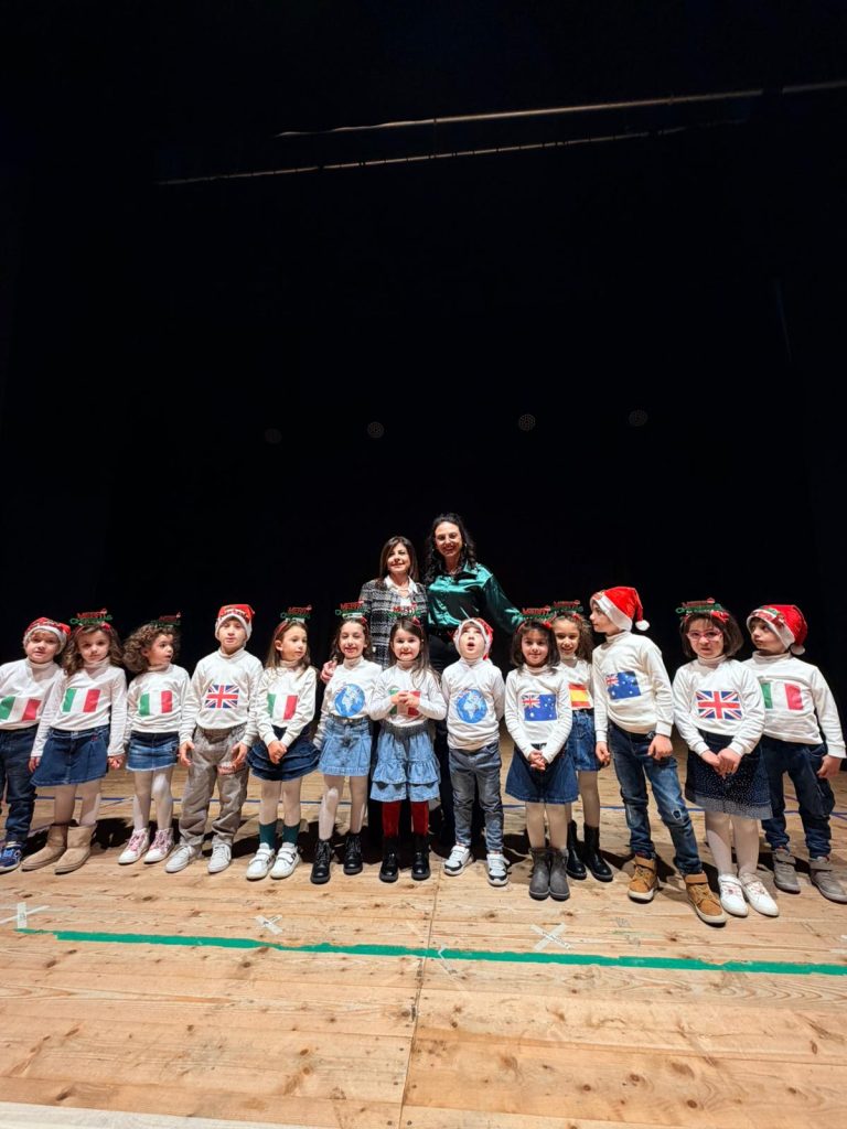 Baiano, il Natale dei bambini della scuola dellinfanzia La Girandola di Sirignano in scena al Teatro Cinema Colosseo Baiano, il Natale dei bambini della scuola dellinfanzia La Girandola di Sirignano in scena al Teatro Cinema Colosseo