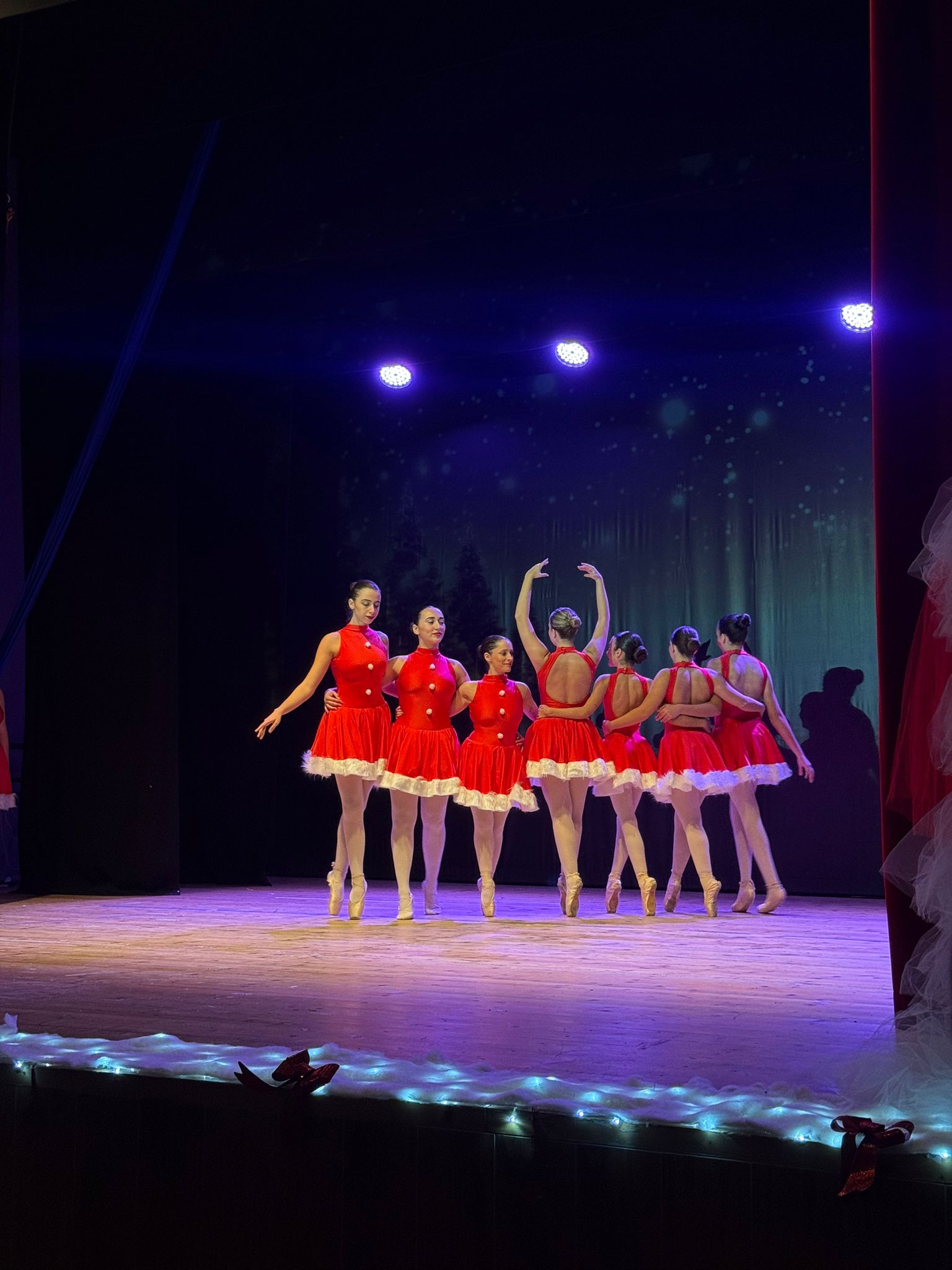DanzArte accende il Natale a Baiano: danza, emozione e bellezza in “Christmas is Coming”