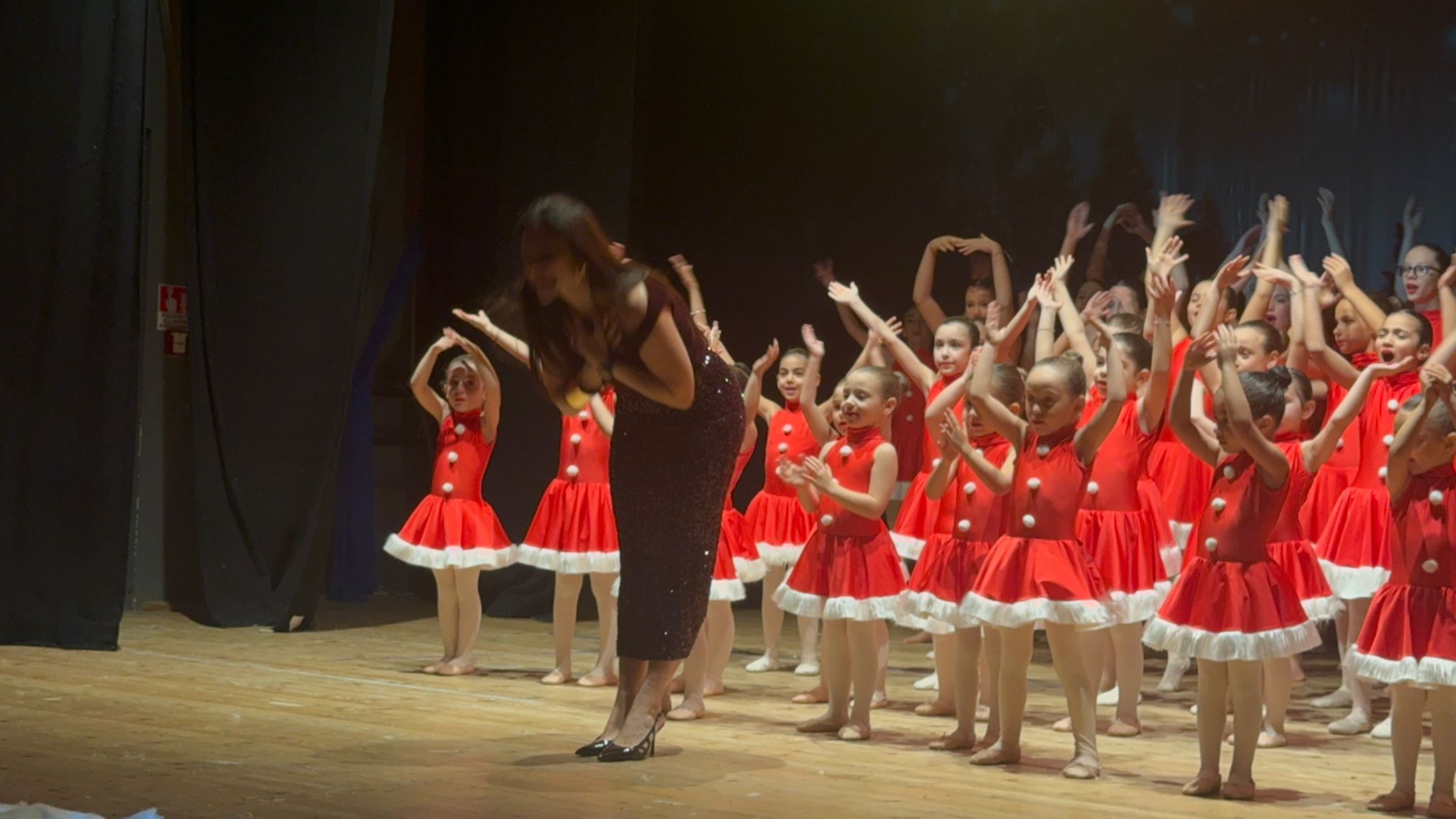 DanzArte accende il Natale a Baiano: danza, emozione e bellezza in “Christmas is Coming”