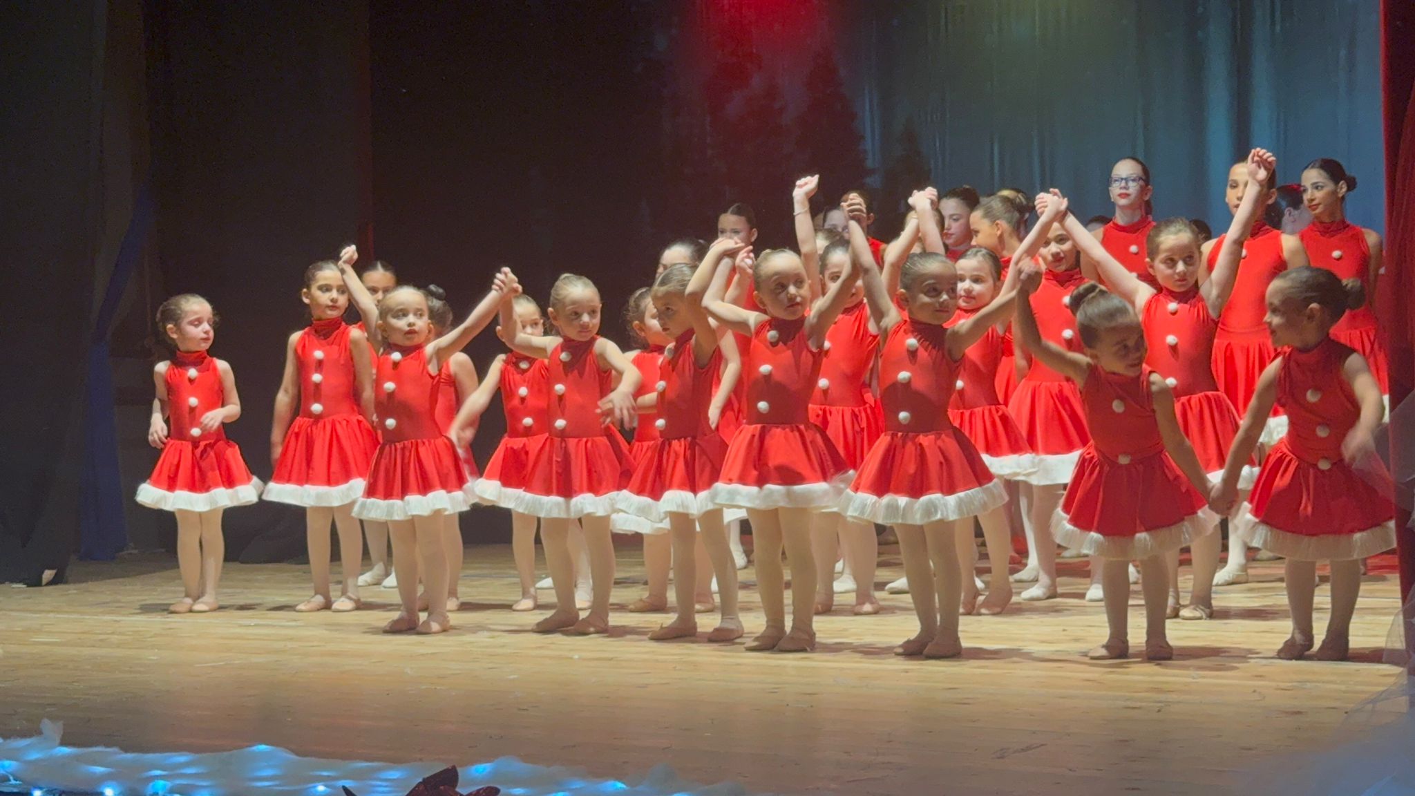 DanzArte accende il Natale a Baiano: danza, emozione e bellezza in “Christmas is Coming”