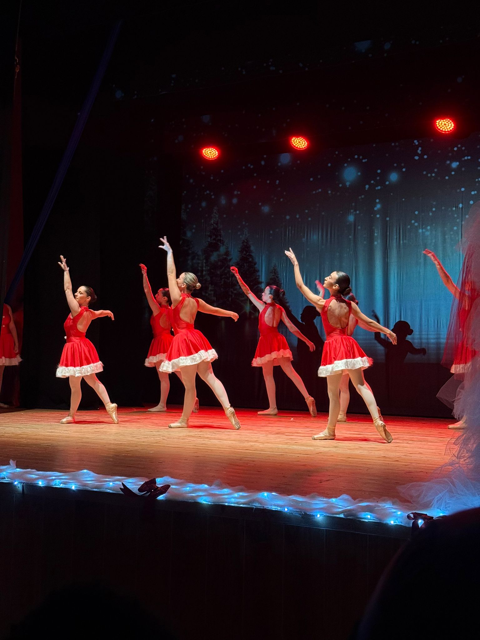 DanzArte accende il Natale a Baiano: danza, emozione e bellezza in “Christmas is Coming”