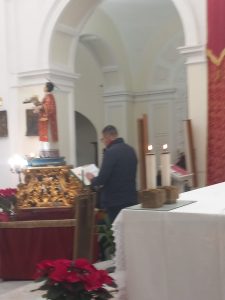 Baiano, la tradizione delle “Messe ‘e notte”: dall’Altare di S. Stefano una preghiera per la Pace nel mondo. Baiano, la tradizione delle “Messe ‘e notte”: dall’Altare di S. Stefano una preghiera per la Pace nel mondo.