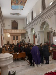 Baiano, la tradizione delle “Messe ‘e notte”: dall’Altare di S. Stefano una preghiera per la Pace nel mondo. Baiano, la tradizione delle “Messe ‘e notte”: dall’Altare di S. Stefano una preghiera per la Pace nel mondo.