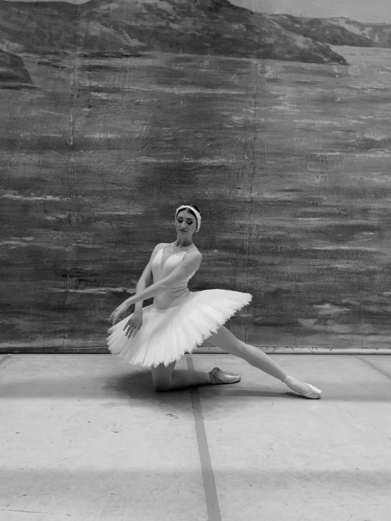 MUGNANO DEL CARDINALE. Karolin Bellavista: Un Inverno di Danza tra Monaco e i Grandi Tour Europei