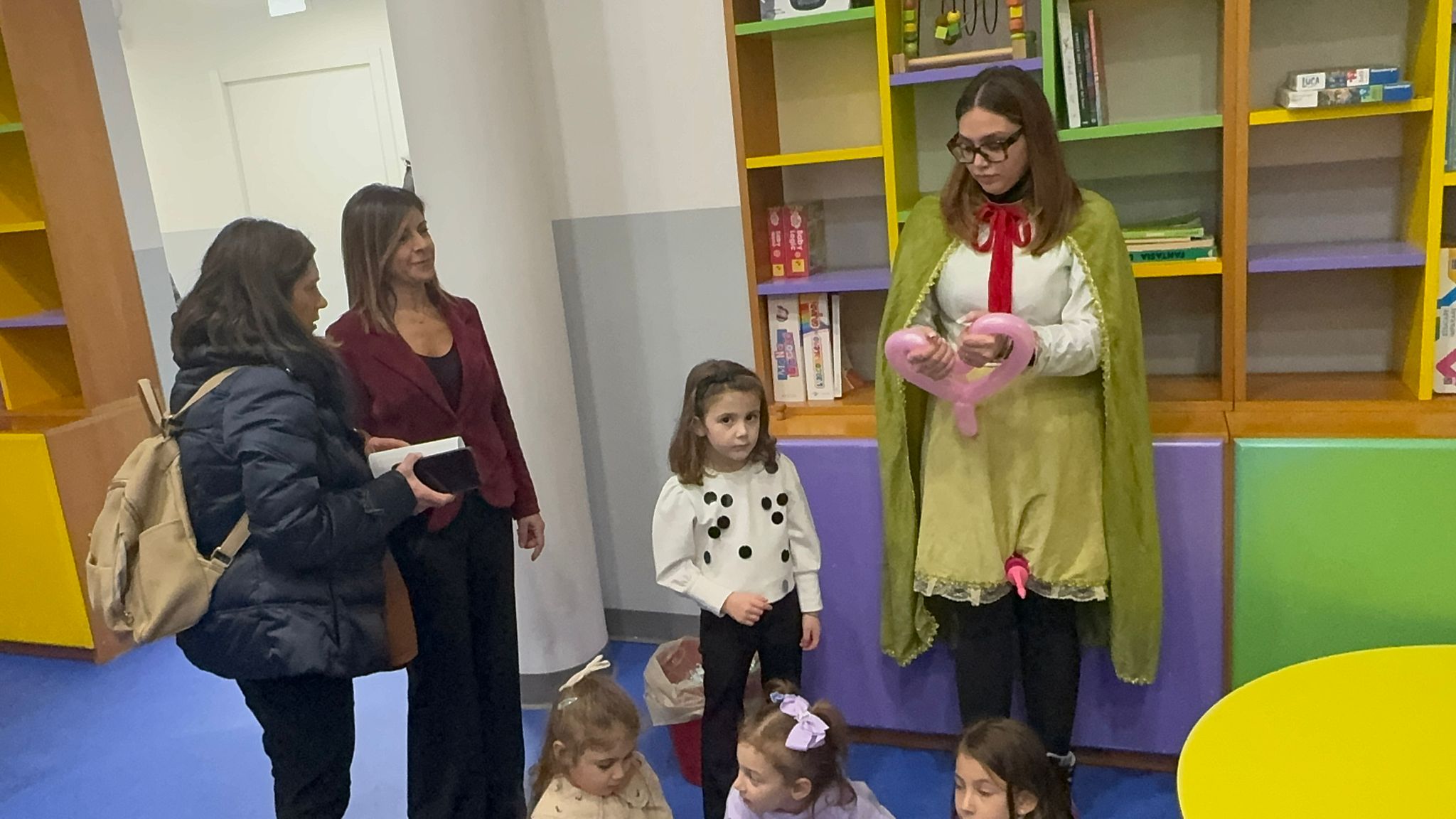 Sirignano, restituita alla comunità la scuola “La Girandola”: un nuovo spazio educativo per i più piccoli Sirignano, restituita alla comunità la scuola “La Girandola”: un nuovo spazio educativo per i più piccoli
