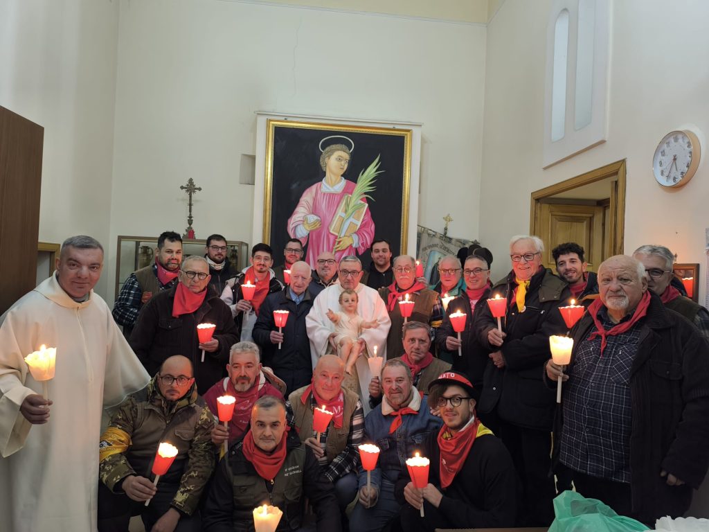 BAIANO. Chiesa di S. Stefano, ore 05.30 del 25 dicembre: Schegge di emozioni BAIANO. Chiesa di S. Stefano, ore 05.30 del 25 dicembre: Schegge di emozioni