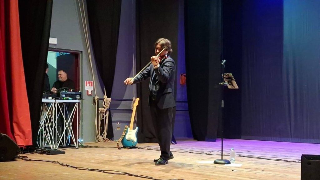 Teatro Colosseo sold out di emozioni: Baiano applaude la Festa degli Anziani