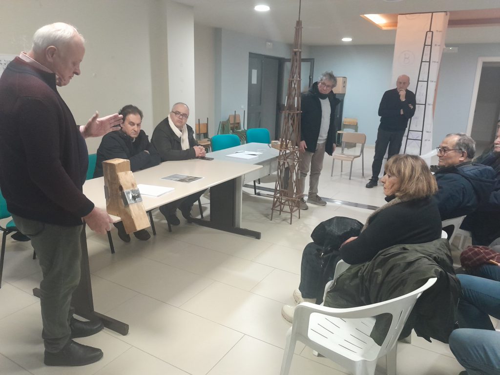 La tradizione dell’Epifania, tra canti natalizi e riti religiosi, ieri sera, nella chiesa madre di Flumeri. La tradizione dell’Epifania, tra canti natalizi e riti religiosi, ieri sera, nella chiesa madre di Flumeri.