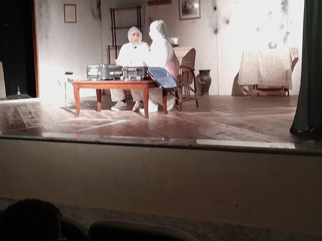 Sturno, presentato all’auditorium il “Racconto di un Matrimonio“ diretto da Salvatore Sgambati. Sturno, presentato all’auditorium il “Racconto di un Matrimonio“ diretto da Salvatore Sgambati.