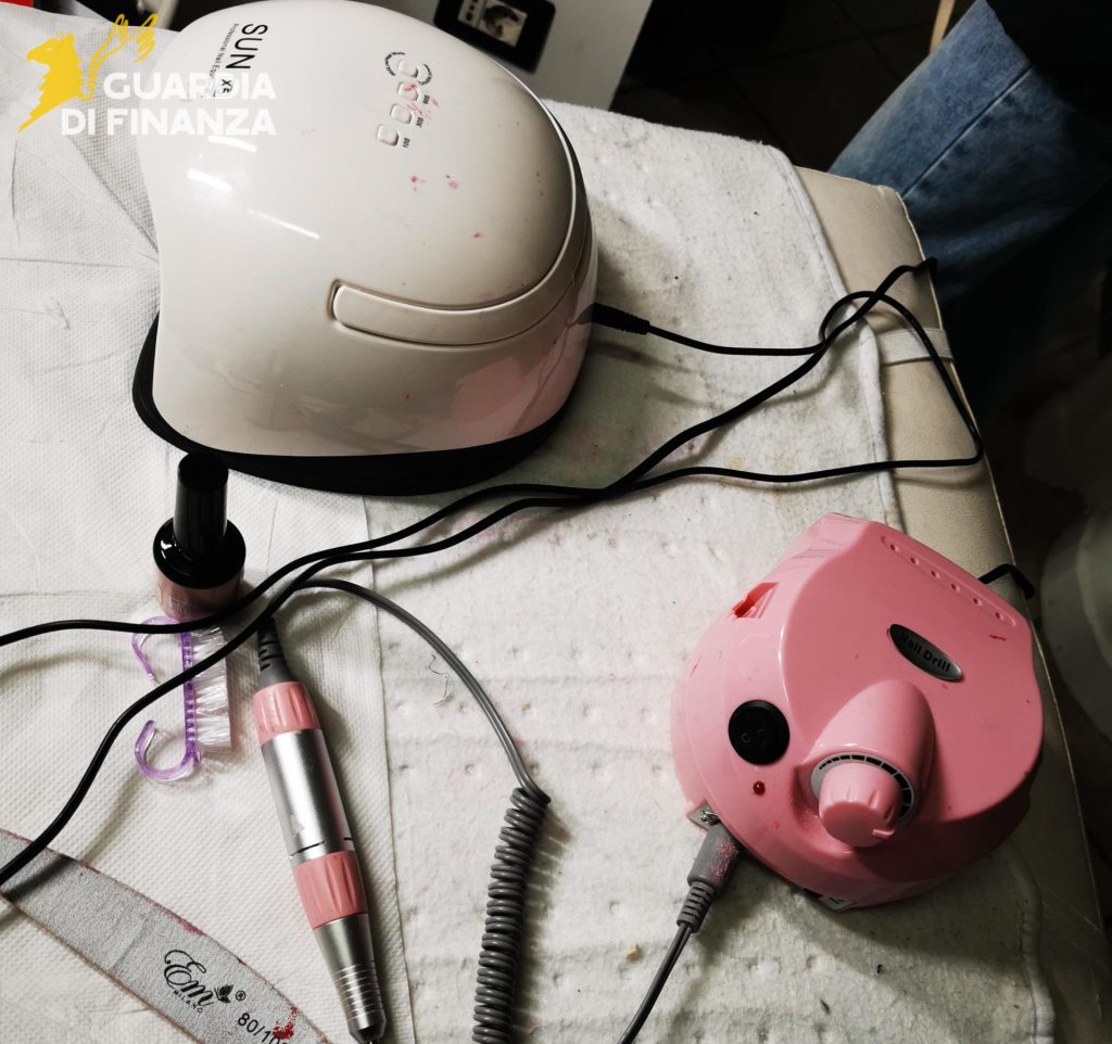 SCOPERTO A SIRIGNANO UN CENTRO ESTETICO ABUSIVO.