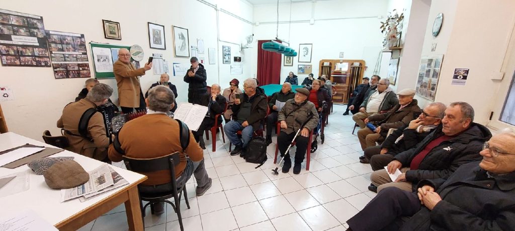 BAIANO. Fisarmoniche in concerto, all’Incontro… Tango for ever con Oblivion e Odeon, ‘Oì Stefanì e Maio amarcord Luca De Prisco e Andrea Bellofatto, performance di classe e stile, con alto gradimento. BAIANO. Fisarmoniche in concerto, all’Incontro… Tango for ever con Oblivion e Odeon, ‘Oì Stefanì e Maio amarcord Luca De Prisco e Andrea Bellofatto, performance di classe e stile, con alto gradimento.