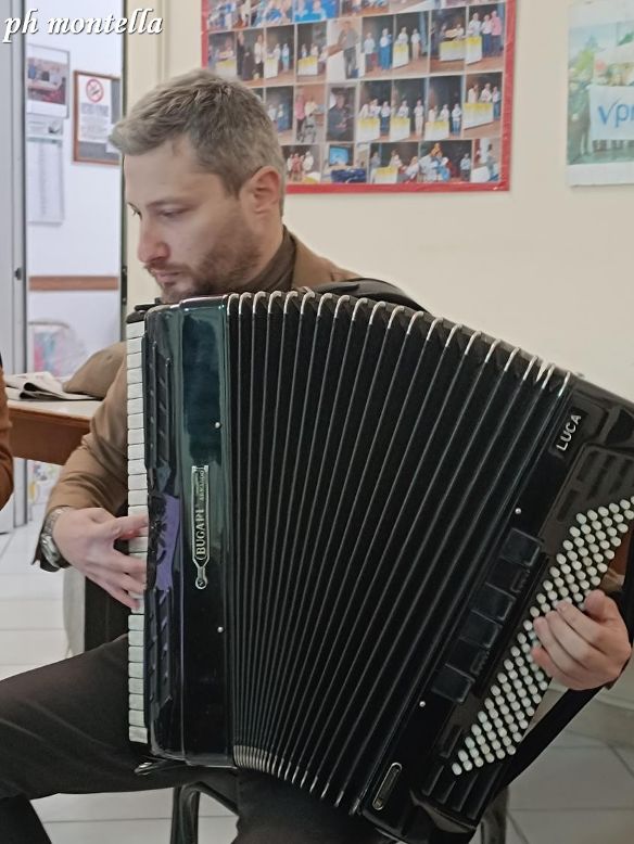 BAIANO. Fisarmoniche in concerto, all’Incontro… Tango for ever con Oblivion e Odeon, ‘Oì Stefanì e Maio amarcord Luca De Prisco e Andrea Bellofatto, performance di classe e stile, con alto gradimento. BAIANO. Fisarmoniche in concerto, all’Incontro… Tango for ever con Oblivion e Odeon, ‘Oì Stefanì e Maio amarcord Luca De Prisco e Andrea Bellofatto, performance di classe e stile, con alto gradimento.
