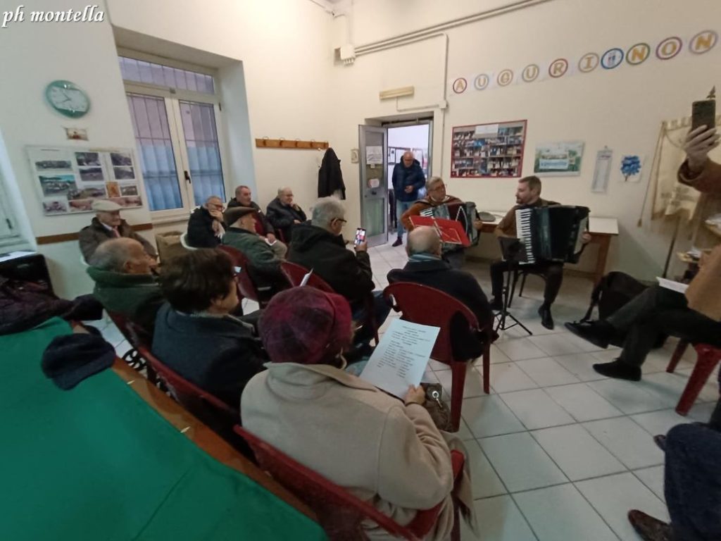 BAIANO. Fisarmoniche in concerto, all’Incontro… Tango for ever con Oblivion e Odeon, ‘Oì Stefanì e Maio amarcord Luca De Prisco e Andrea Bellofatto, performance di classe e stile, con alto gradimento. BAIANO. Fisarmoniche in concerto, all’Incontro… Tango for ever con Oblivion e Odeon, ‘Oì Stefanì e Maio amarcord Luca De Prisco e Andrea Bellofatto, performance di classe e stile, con alto gradimento.