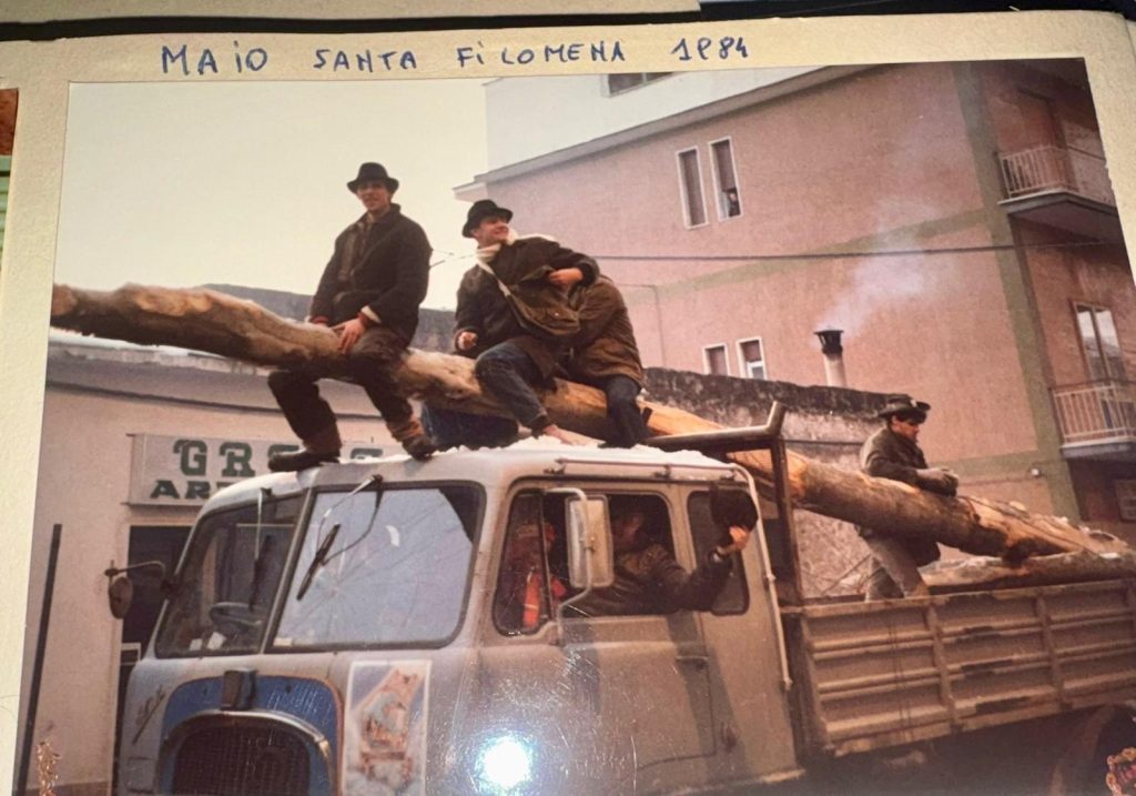 Mugnano del Cardinale, sabato 10 gennaio torna il “Maio” di Santa Filomena (Foto Storiche)