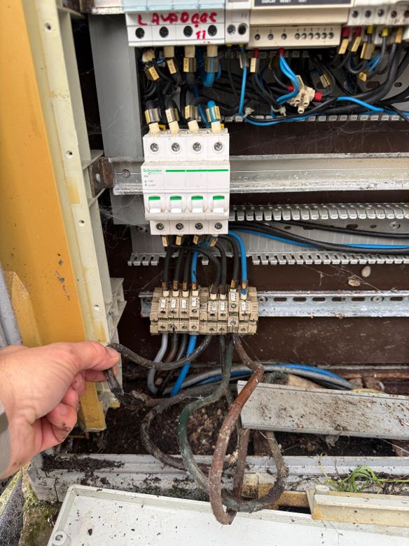 Monteforte Irpino, al via la svolta sull’illuminazione pubblica: impianti messi in sicurezza dopo anni di degrado