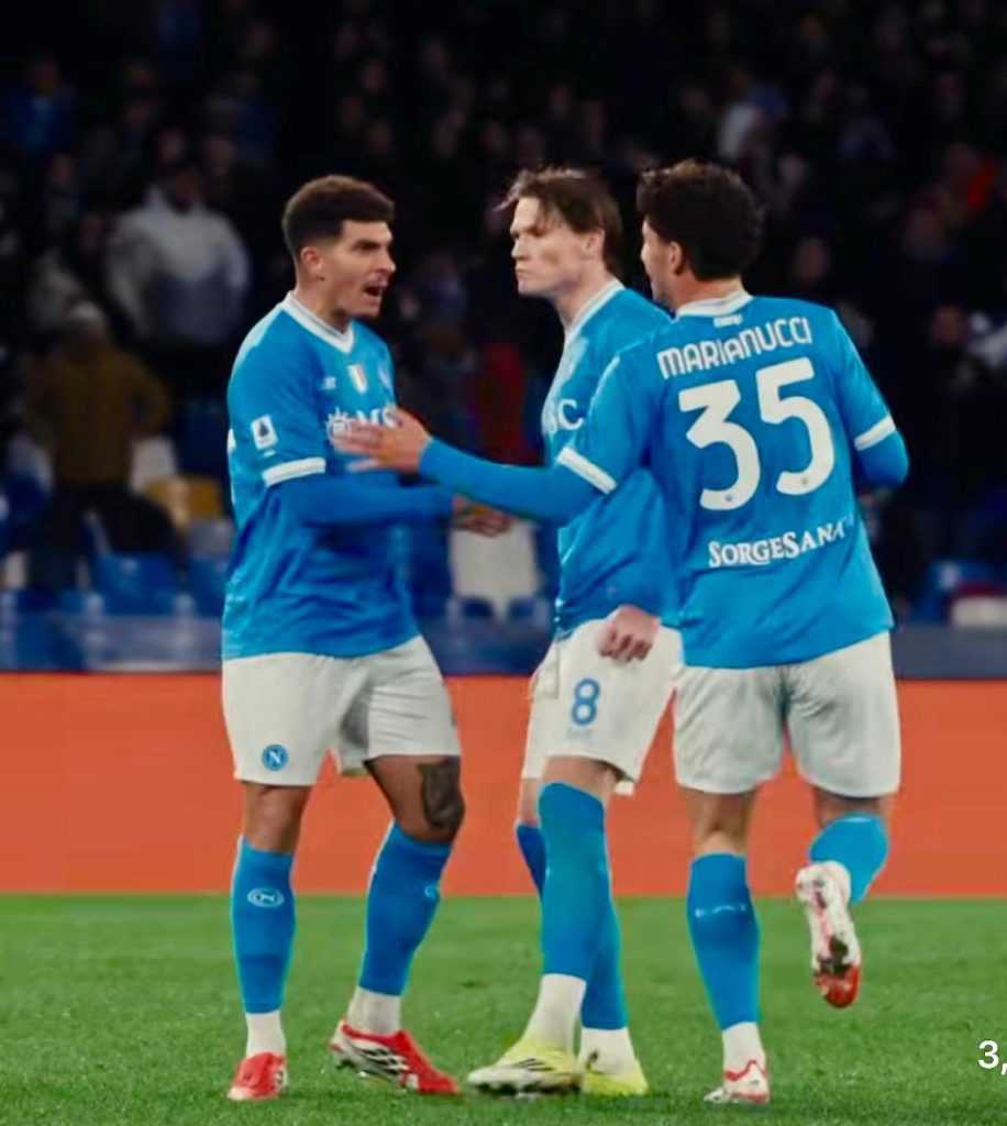 DUE TEMPI, DUE NAPOLI: SOLO 2 2 AL MARADONA DUE TEMPI, DUE NAPOLI: SOLO 2 2 AL MARADONA