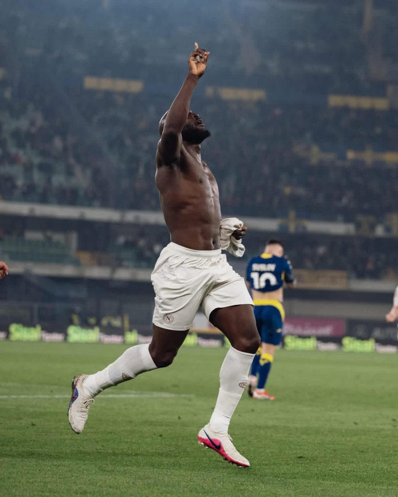 Lukaku all’ultimo respiro: il Napoli soffre, ma non muore mai Lukaku all’ultimo respiro: il Napoli soffre, ma non muore mai