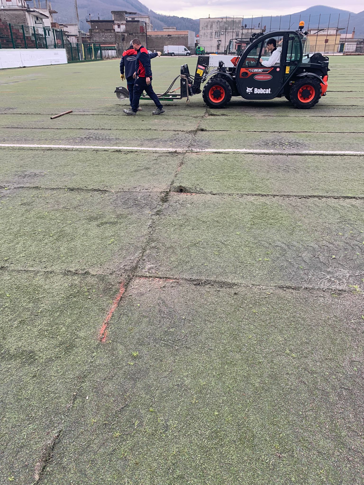 Mugnano del Cardinale, il campo “Angelo Sanseverino” si rifà il look: al via la nuova fase dei lavori (foto e video)