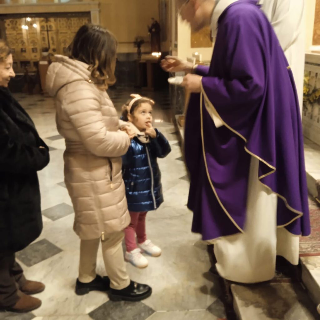 Mugnano del Cardinale, al Santuario di Santa Filomena la celebrazione delle Ceneri: “Ritornare a Cristo con cuore rinnovato”(foto)