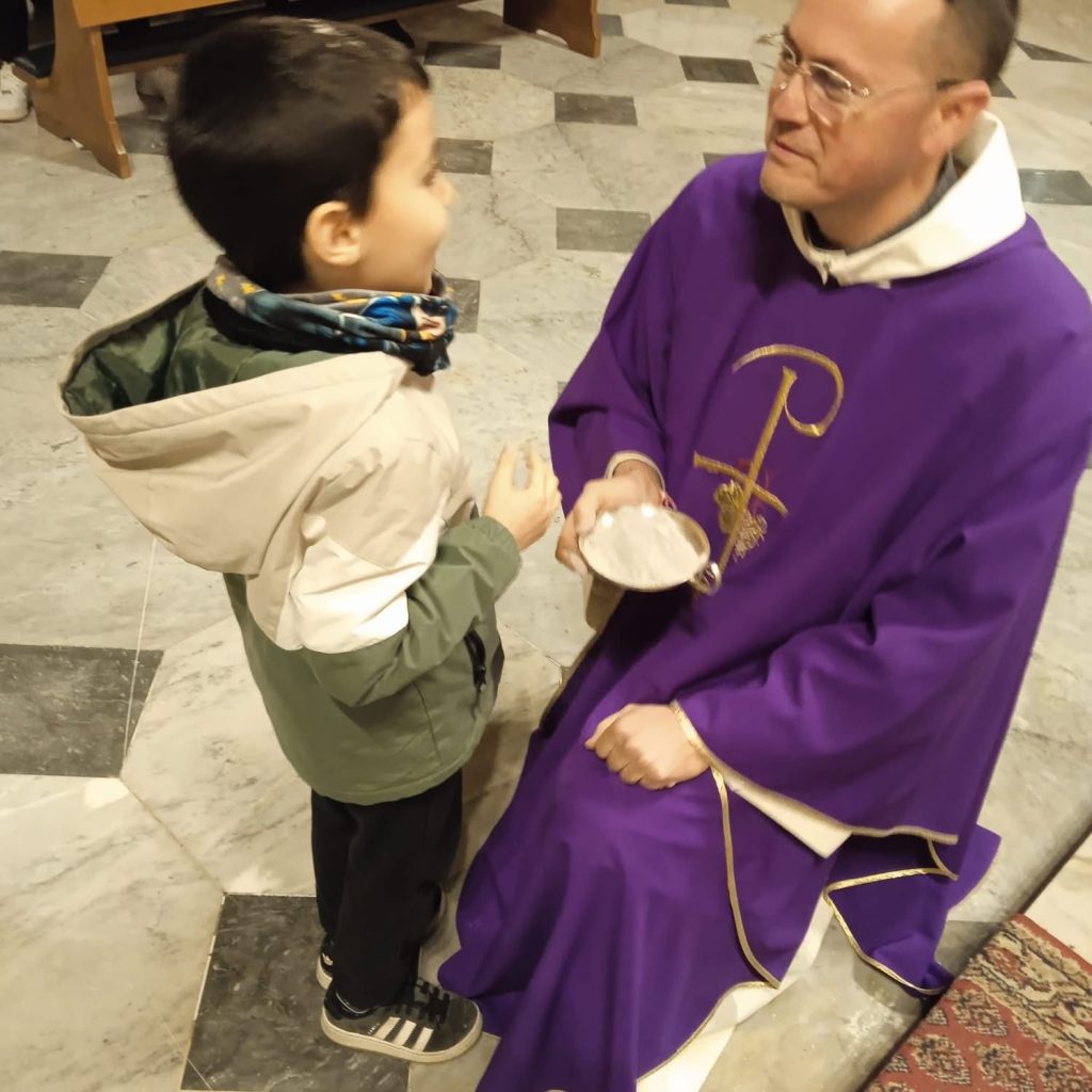 Mugnano del Cardinale, al Santuario di Santa Filomena la celebrazione delle Ceneri: “Ritornare a Cristo con cuore rinnovato”(foto)