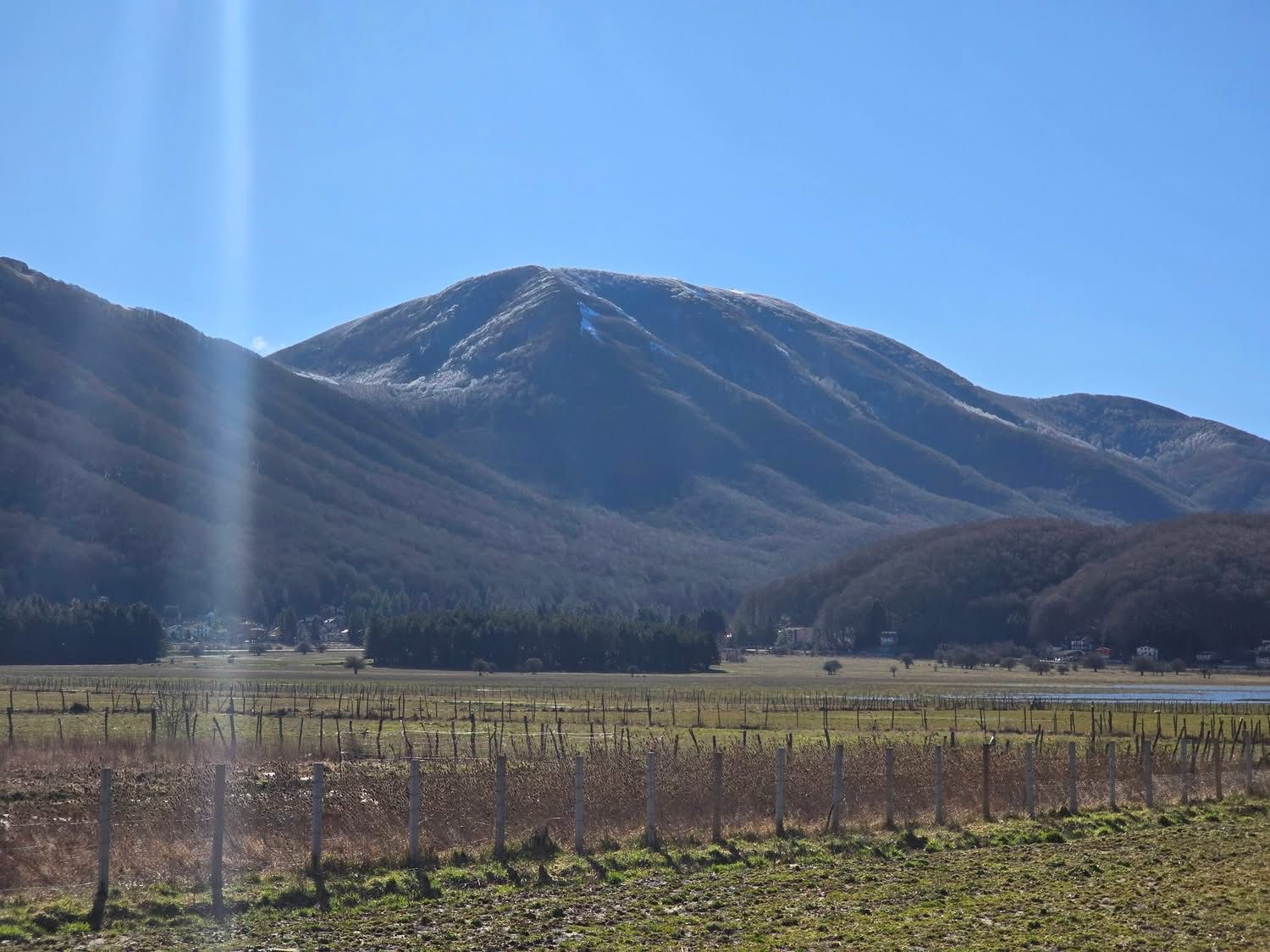Laceno, torna il sole: cielo sereno e freddo, ancora tracce di neve in quota
