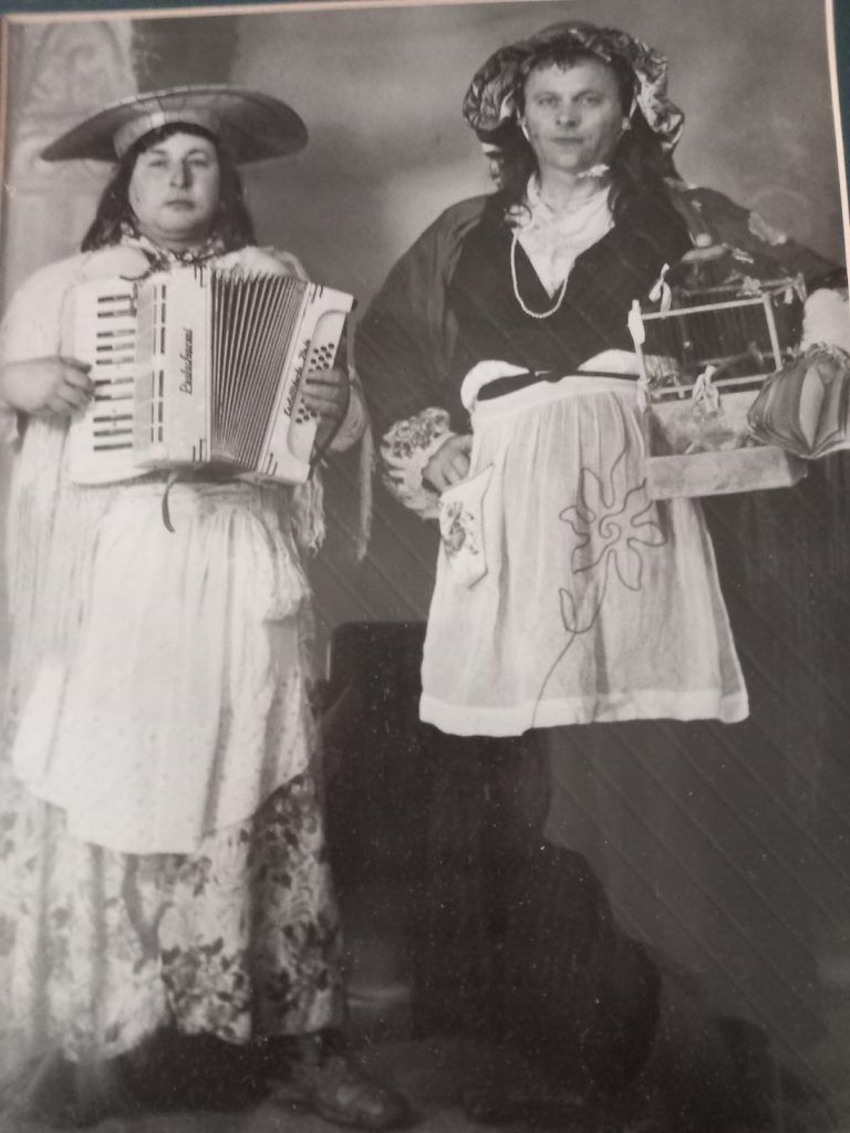 La Festa di Carnevale a Baiano, una storia da conservare. La Festa di Carnevale a Baiano, una storia da conservare.