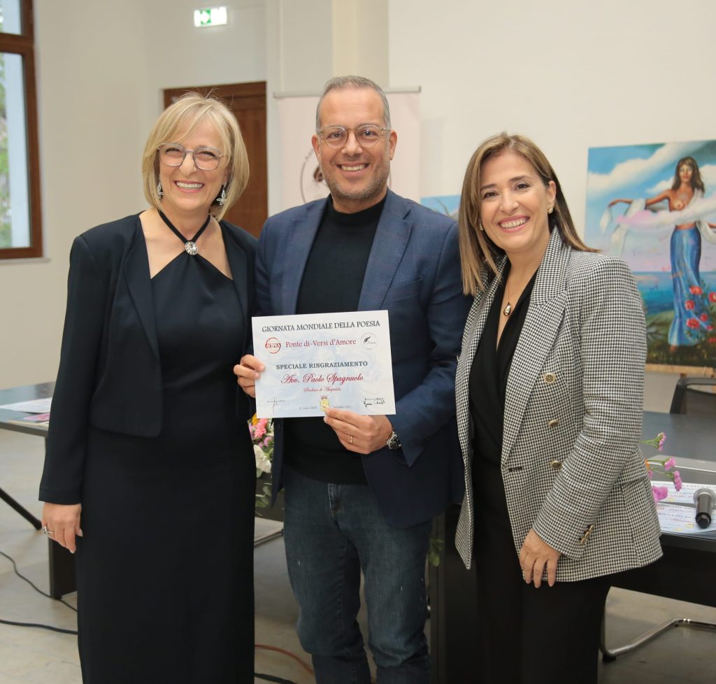 Atripalda, la poesia unisce Irpinia e Puglia: successo per “Ponte di Versi d’Amore” Atripalda, la poesia unisce Irpinia e Puglia: successo per “Ponte di Versi d’Amore”