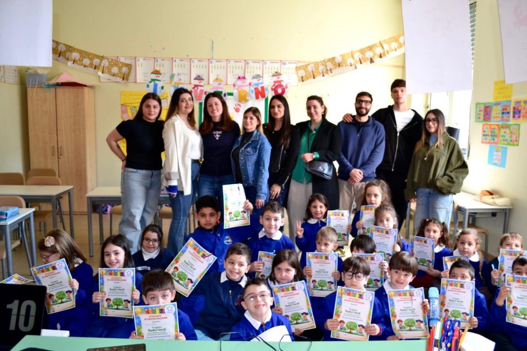I Ragazzi del Servizio Civile di Sperone: Radici Verdi per un Futuro più Sostenibile.