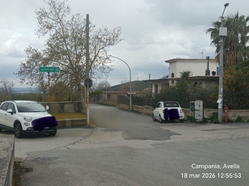 Incidente ad Avella: scontro tra due Fiat 500, ferita lievemente una donn