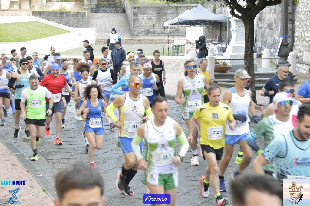 Lauro torna a correre: successo per la “Lauro City Run – Memorial Franco Lauro” Lauro torna a correre: successo per la “Lauro City Run – Memorial Franco Lauro”