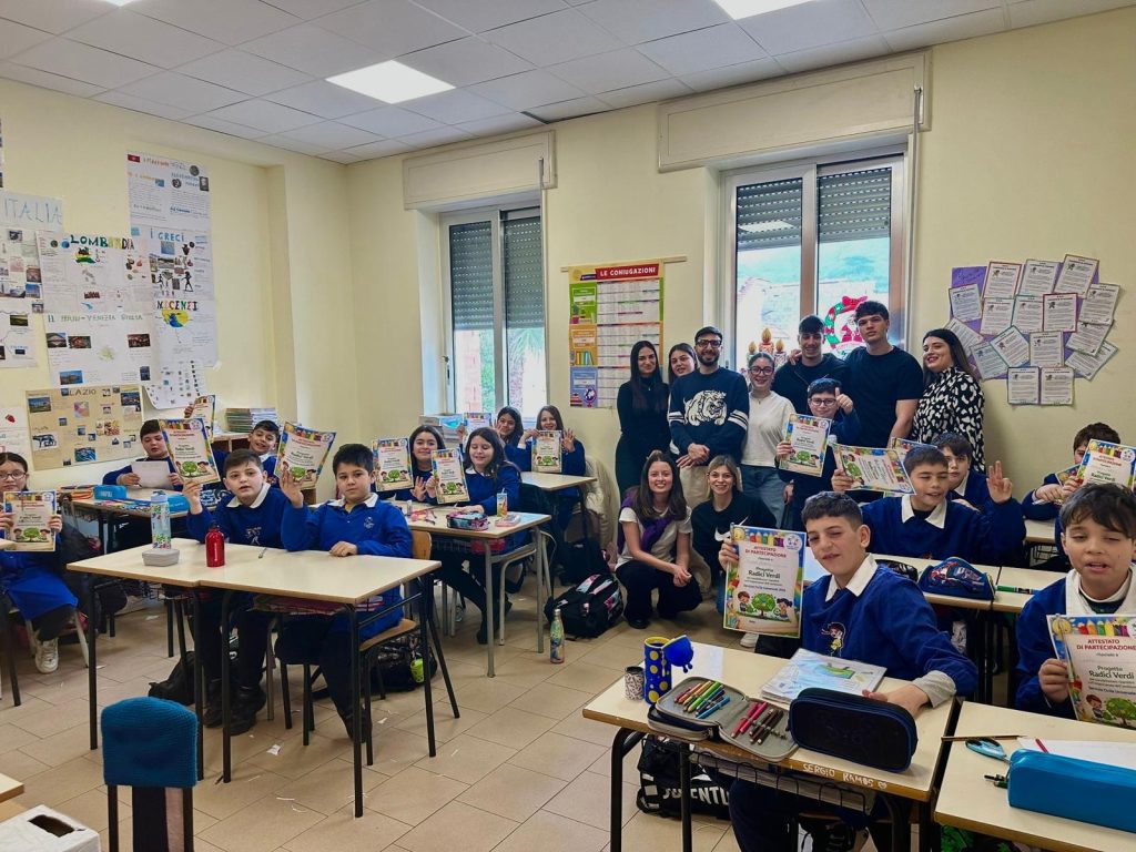 I Ragazzi del Servizio Civile di Sperone: Radici Verdi per un Futuro più Sostenibile.