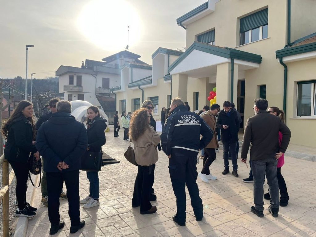 A Grottaminarda taglio del nastro per lAsilo Nido