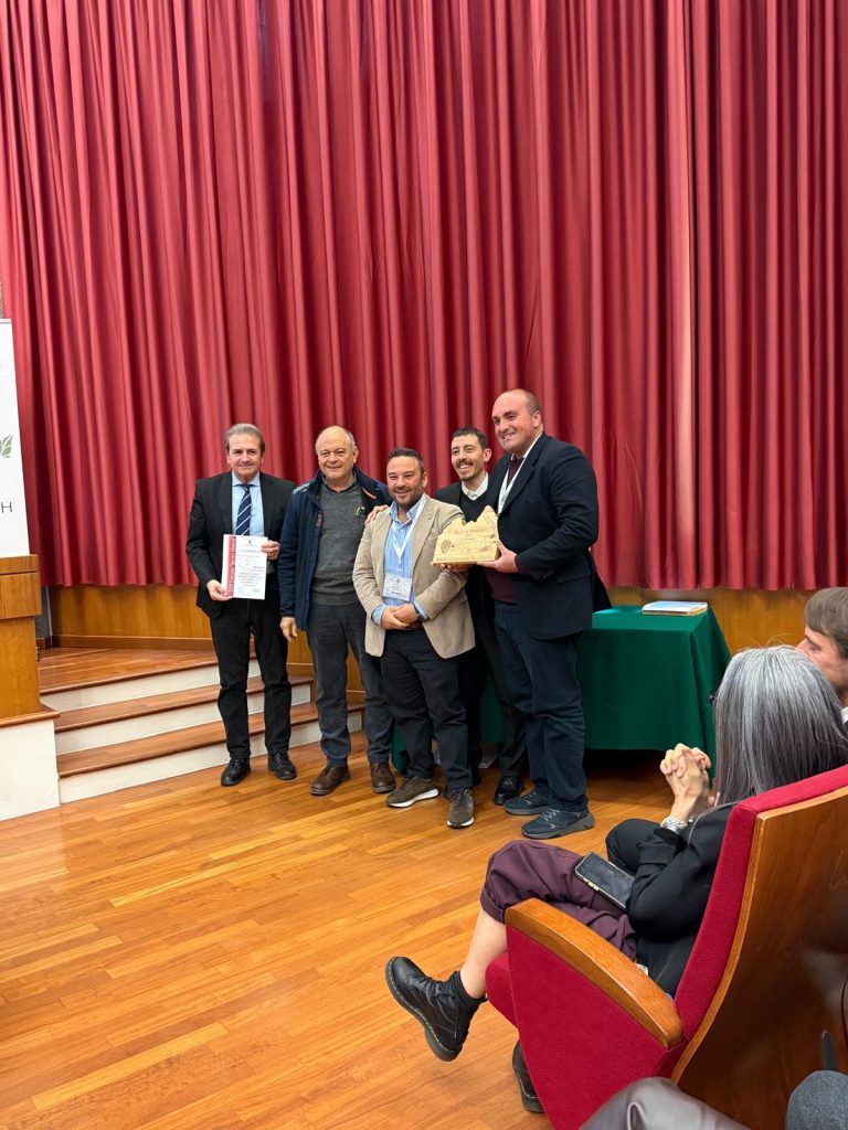 A SCUOLA ENOLOGICA DI AVELLINO PROTAGONISTA A “BACCO E MINERVA”:  PREMI, TRADIZIONE E INNOVAZIONE TRA LE ECCELLENZE NAZIONALI