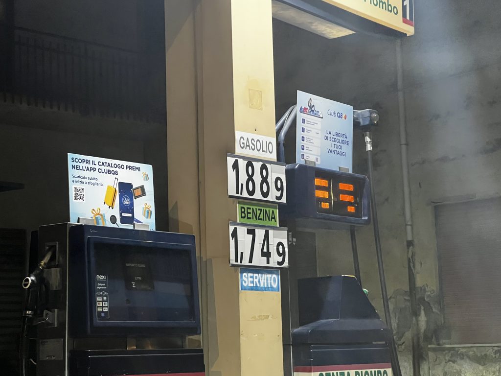 Carburanti, prezzi in aumento nel Baianese: diesel vicino ai 2 euro al litro
