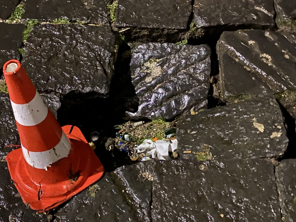 Mugnano del Cardinale, buca pericolosa in via Casabianco: residenti chiedono un intervento urgente