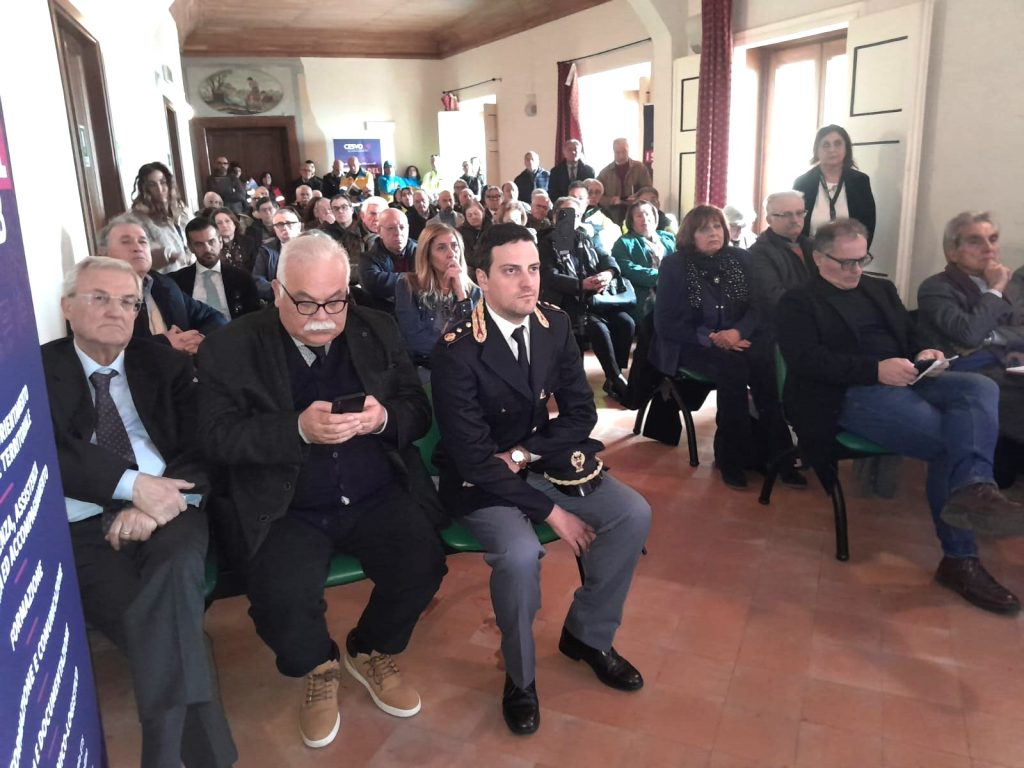 Assemblea elettiva CESVOLAB, Raffaele Amore , riconfermato Presidente. Assemblea elettiva CESVOLAB, Raffaele Amore , riconfermato Presidente.