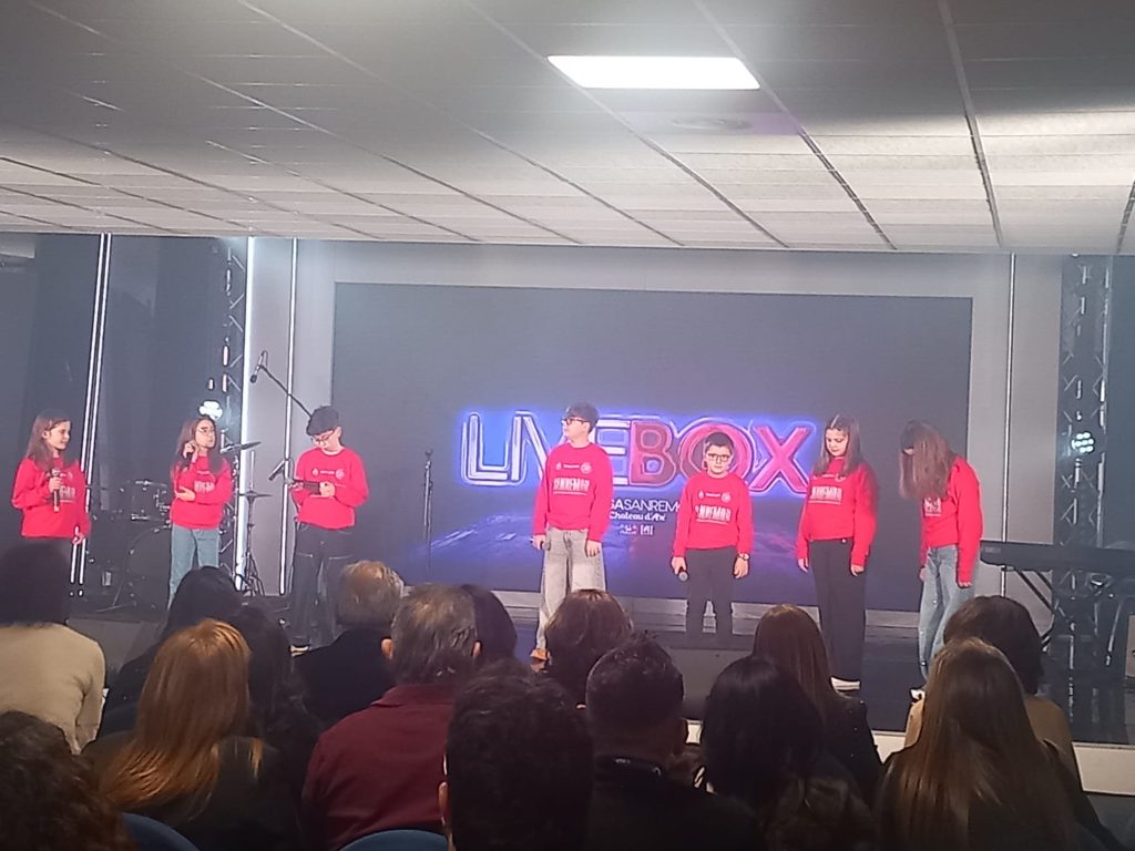 L’IC “Mons. P. Guerriero” di Avella protagonista a Casa Sanremo: la musica come valore educativo L’IC “Mons. P. Guerriero” di Avella protagonista a Casa Sanremo: la musica come valore educativo