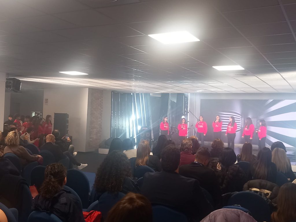 L’IC “Mons. P. Guerriero” di Avella protagonista a Casa Sanremo: la musica come valore educativo L’IC “Mons. P. Guerriero” di Avella protagonista a Casa Sanremo: la musica come valore educativo