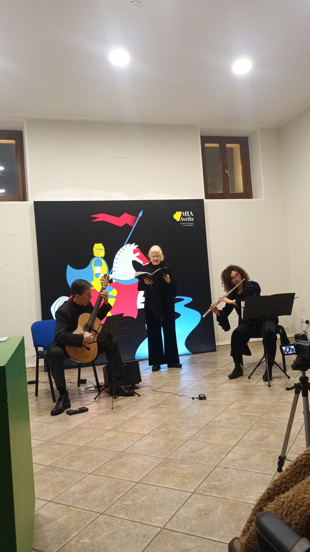 Avella, successo per il concerto del Trio Napolimalìa nella Sala Alvarez