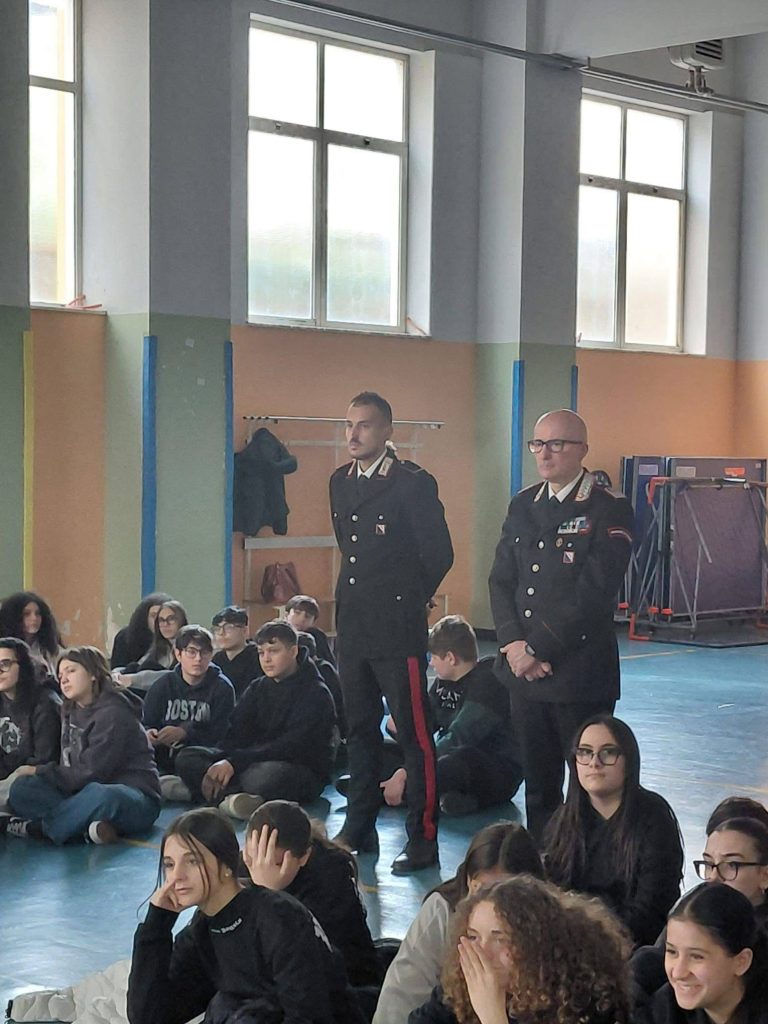Mugnano del Cardinale, cultura della legalità: i Carabinieri incontrano gli studenti