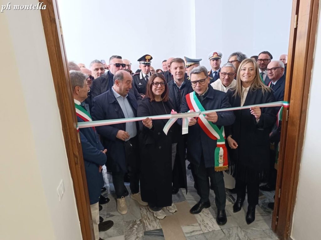 Baiano inaugura la nuova Casa Comunale: istituzioni e cittadini uniti per un nuovo inizio.(foto)